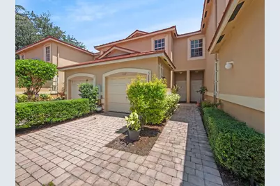 4167 Crystal Lake Drive, Deerfield Beach, FL 33064 - Photo 2