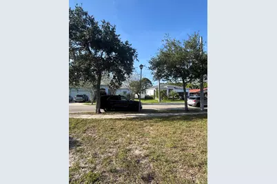 140 NE Pearl Street, Boca Raton, FL 33432 - Photo 1