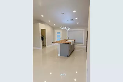 2118 NE 22nd Place, Cape Coral, FL 33909 - Photo 2