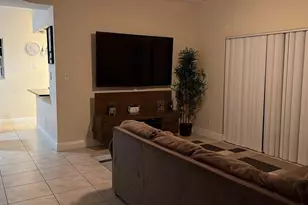 621 Cypress Lake Blvd, Deerfield Beach, FL 33064 - Photo 8