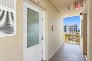 2611 N Riverside Dr, Pompano Beach, FL 33062 - Photo 24