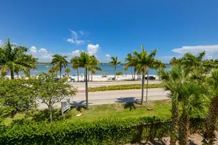 35 Harbour Isle Dr W, Fort Pierce, FL 34949 - Photo 2