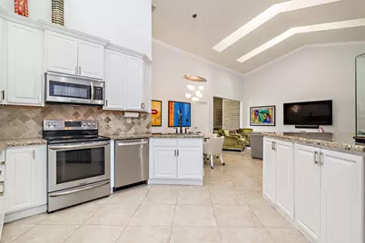 2102 Mahogany Place, Palm Beach Gardens, FL 33418 - Photo 12