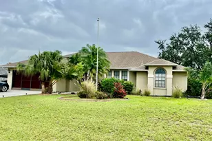 3103 SE Mall Terrace S, Port Saint Lucie, FL 34984 - Photo 2