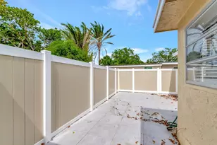 125 E Hart St, Lantana, FL 33462 - Photo 28