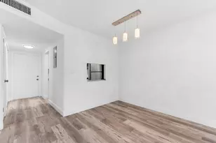 8000 Sunrise Lakes Dr E Unit, Sunrise, FL 33322 - Photo 8