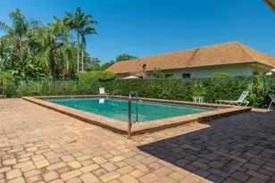 11892 Sturbridge Ln, Wellington, FL 33414 - Photo 26