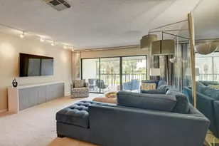 18 Westgate Ln, Boynton Beach, FL 33436 - Photo 10