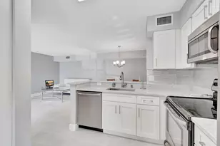 14895 Builtmore Way, Delray Beach, FL 33446 - Photo 4