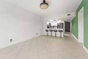 9500 SW 3rd St, Boca Raton, FL 33428 - Photo 2