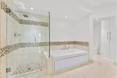 550 SE Mizner Boulevard, Unit #B206, Boca Raton, FL 33432 - Photo 32