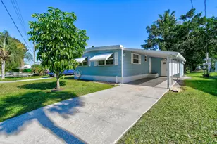 24 SE Fork Terrace, Stuart, FL 34997 - Photo 2