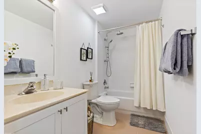 2060 Greenview Shores Boulevard, Unit #318, Wellington, FL 33414 - Photo 12