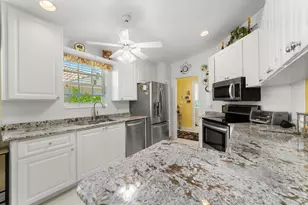 1056 SW Balmoral Trce, Stuart, FL 34997 - Photo 8