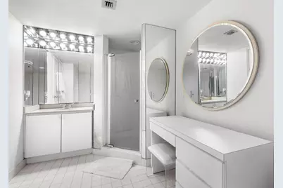 1900 Consulate Place, Unit #402, West Palm Beach, FL 33401 - Photo 18