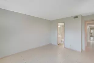 331 Knotty Pine Cir, Greenacres, FL 33463 - Photo 30