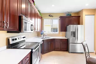 447 SW Talquin Ln, Port Saint Lucie, FL 34986 - Photo 10