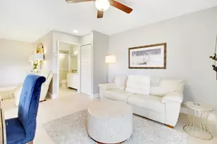 377 Prestwick Ln, Palm Beach Gardens, FL 33418 - Photo 12