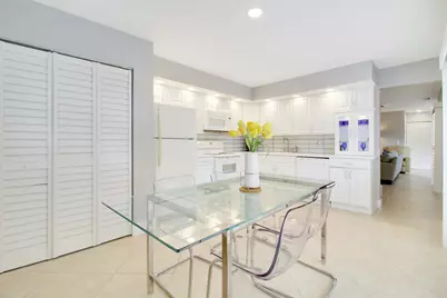 377 Prestwick Lane, Unit #2, Palm Beach Gardens, FL 33418 - Photo 20