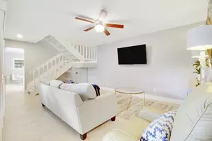 377 Prestwick Ln, Palm Beach Gardens, FL 33418 - Photo 14