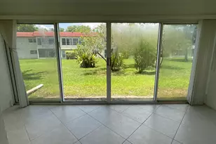 21 Abbey Ln, Delray Beach, FL 33446 - Photo 2