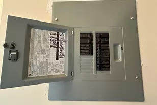 2802 Crosley Dr W, West Palm Beach, FL 33415 - Photo 16