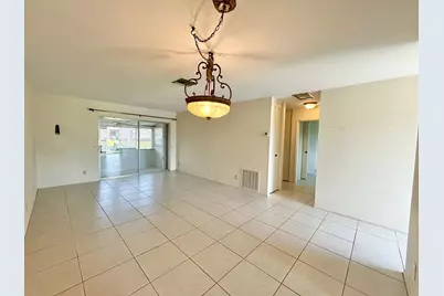 2802 Crosley Drive W, Unit #D, West Palm Beach, FL 33415 - Photo 6