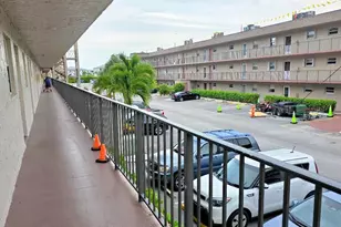 725 Lori Dr, Palm Springs, FL 33406 - Photo 12