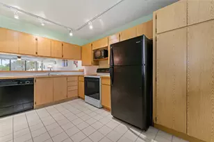 2621 Village Blvd, West Palm Beach, FL 33409 - Photo 2