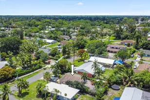 3044 SE Camino Ave, Stuart, FL 34997 - Photo 2