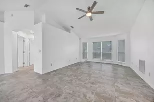 9100 Castle Rock Dr, Jacksonville, FL 32221 - Photo 8