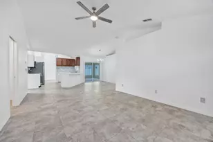 9100 Castle Rock Dr, Jacksonville, FL 32221 - Photo 10