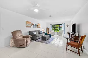4260 Mango Tree Ct, Boynton Beach, FL 33436 - Photo 6
