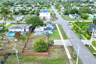 307 4th St, Lake Park, FL 33403 - Photo 42