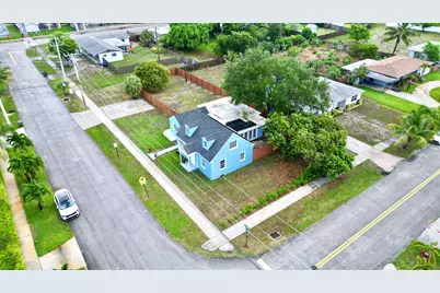 307 4th Street, Lake Park, FL 33403 - Photo 16
