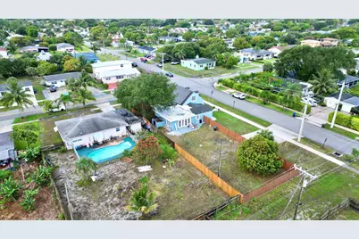 307 4th Street, Lake Park, FL 33403 - Photo 18