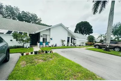 10900 Waterberry Court, Boca Raton, FL 33498 - Photo 4