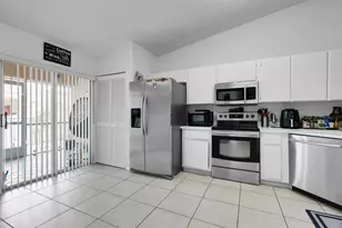 7537 Trent Dr, Tamarac, FL 33321 - Photo 2