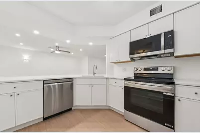 400 Scotia Drive #303, Hypoluxo, FL 33462 - Photo 6