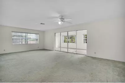 6113 Rainbow Circle, Greenacres, FL 33463 - Photo 8