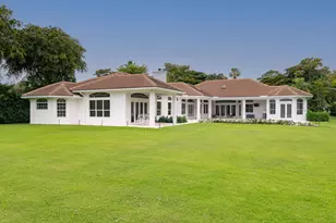 8246 Man O War Rd, Palm Beach Gardens, FL 33418 - Photo 2
