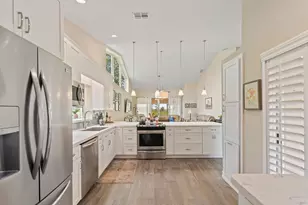 1401 Mahogany Pl, Palm Beach Gardens, FL 33418 - Photo 12