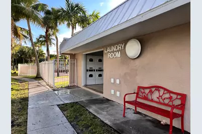 405 W Executive Center Drive, Unit #208, West Palm Beach, FL 33401 - Photo 30