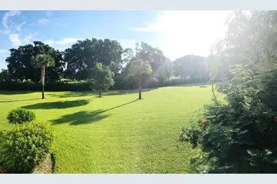 2520 Presidential Way Way, Unit #205, West Palm Beach, FL 33401 - Photo 6