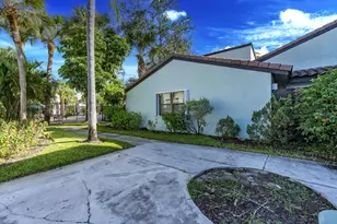 22362 Pineapple Walk Dr, Boca Raton, FL 33433 - Photo 14