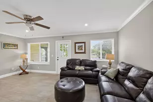 335 Pine Ridge Cir, Greenacres, FL 33463 - Photo 8