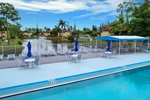 335 Pine Ridge Cir, Greenacres, FL 33463 - Photo 26