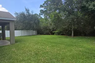 346 Lexington Ave SW, Vero Beach, FL 32962 - Photo 8