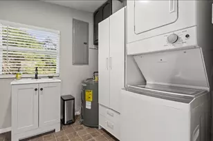 5607 Tangelo Dr, Fort Pierce, FL 34982 - Photo 6