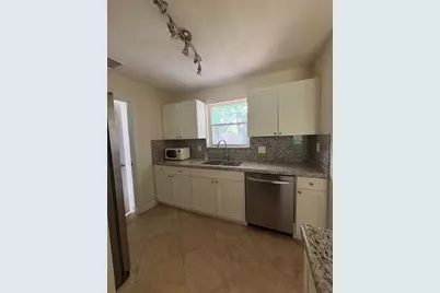 927 W Royal Palm Road, Boca Raton, FL 33486 - Photo 12